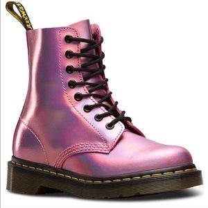 Dr martens RE LISTED